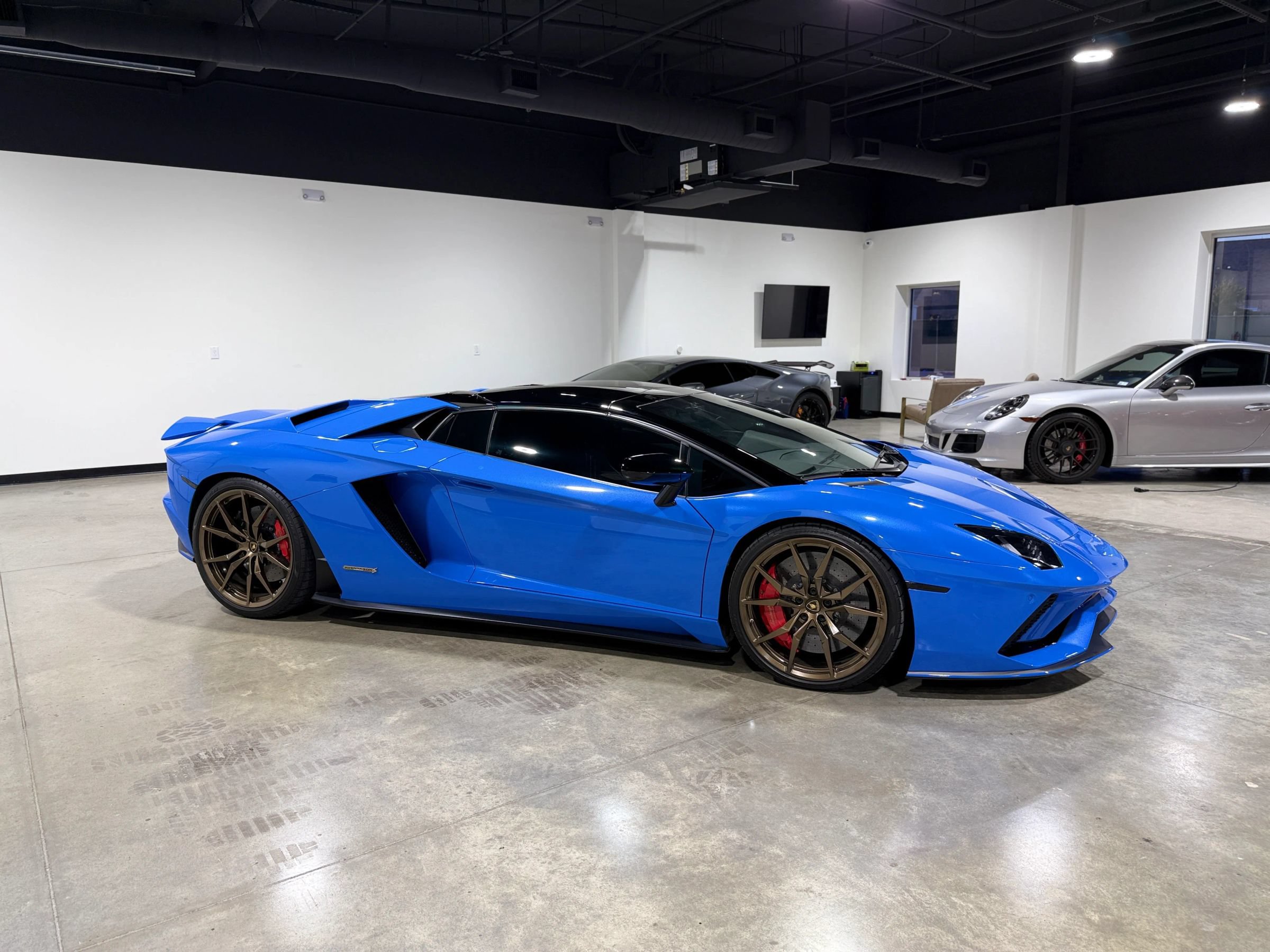 Used 2018 Lamborghini Aventador S AWD/4WD image 75