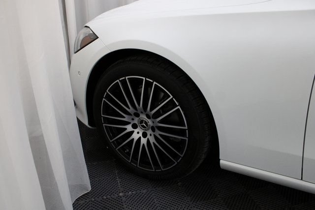 New 2025 Mercedes-Benz C 300 4MATIC Sedan image 8