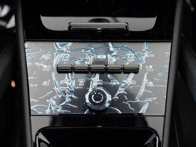 Certified 2025 Porsche Cayenne Coupe image 20