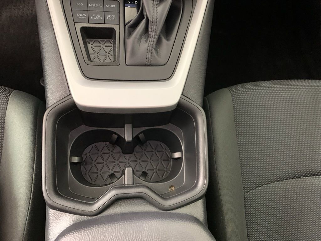 Used 2024 Toyota RAV4 LE image 26