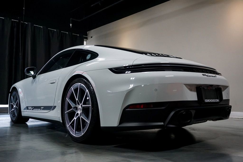 Used 2025 Porsche 911 Carrera T RWD image 37