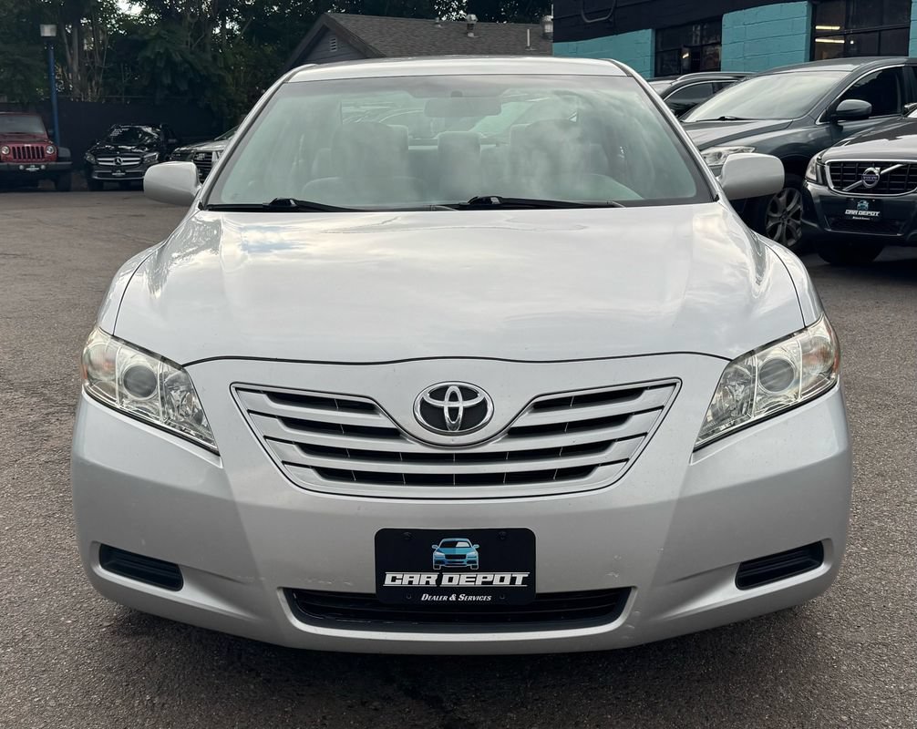 Used 2009 Toyota Camry LE FWD image 8