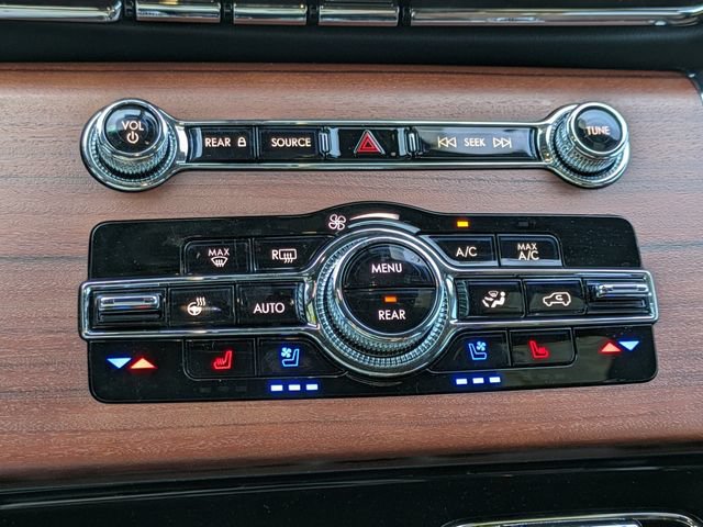 Used 2023 Lincoln Aviator Reserve w/ Equipment Group 201A RWD image 33