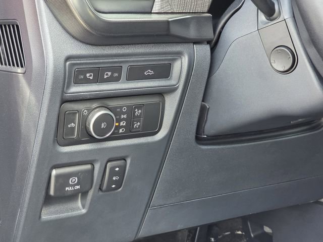 Used 2022 Ford F150 Platinum w/ Equipment Group 701A High AWD/4WD image 19