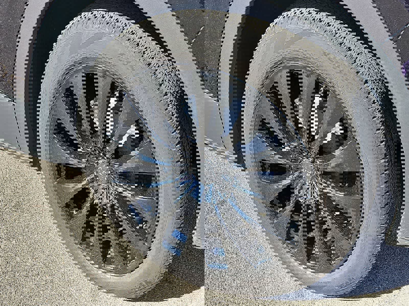 Used 2023 Volkswagen ID.4 S image 12