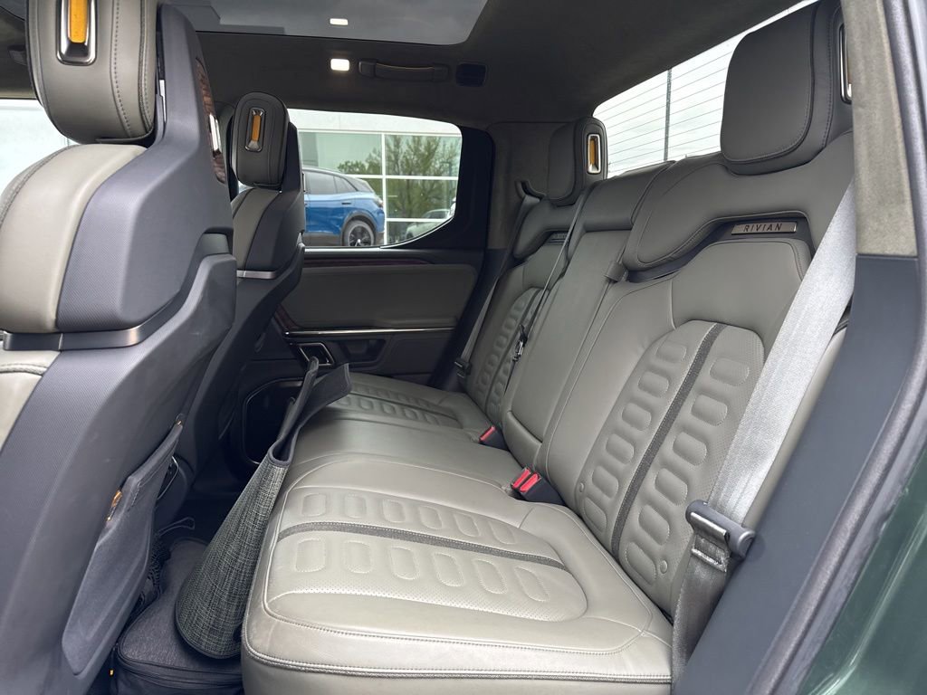 Used 2022 Rivian R1T Adventure AWD/4WD image 24