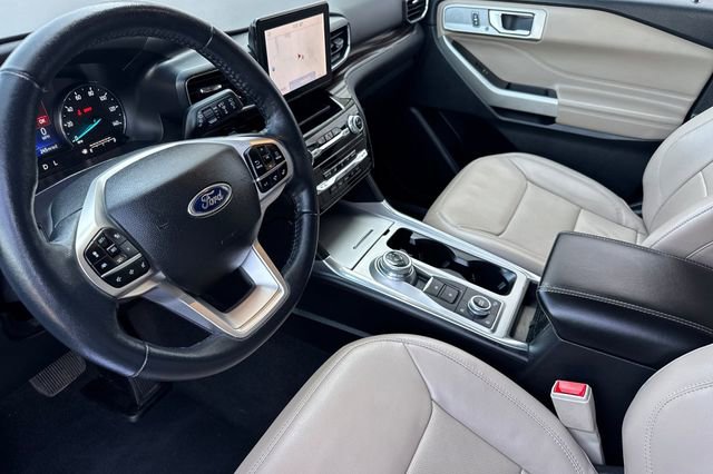 Used 2023 Ford Explorer Limited image 10