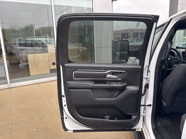 Used 2025 RAM 1500 Big Horn AWD/4WD image 32