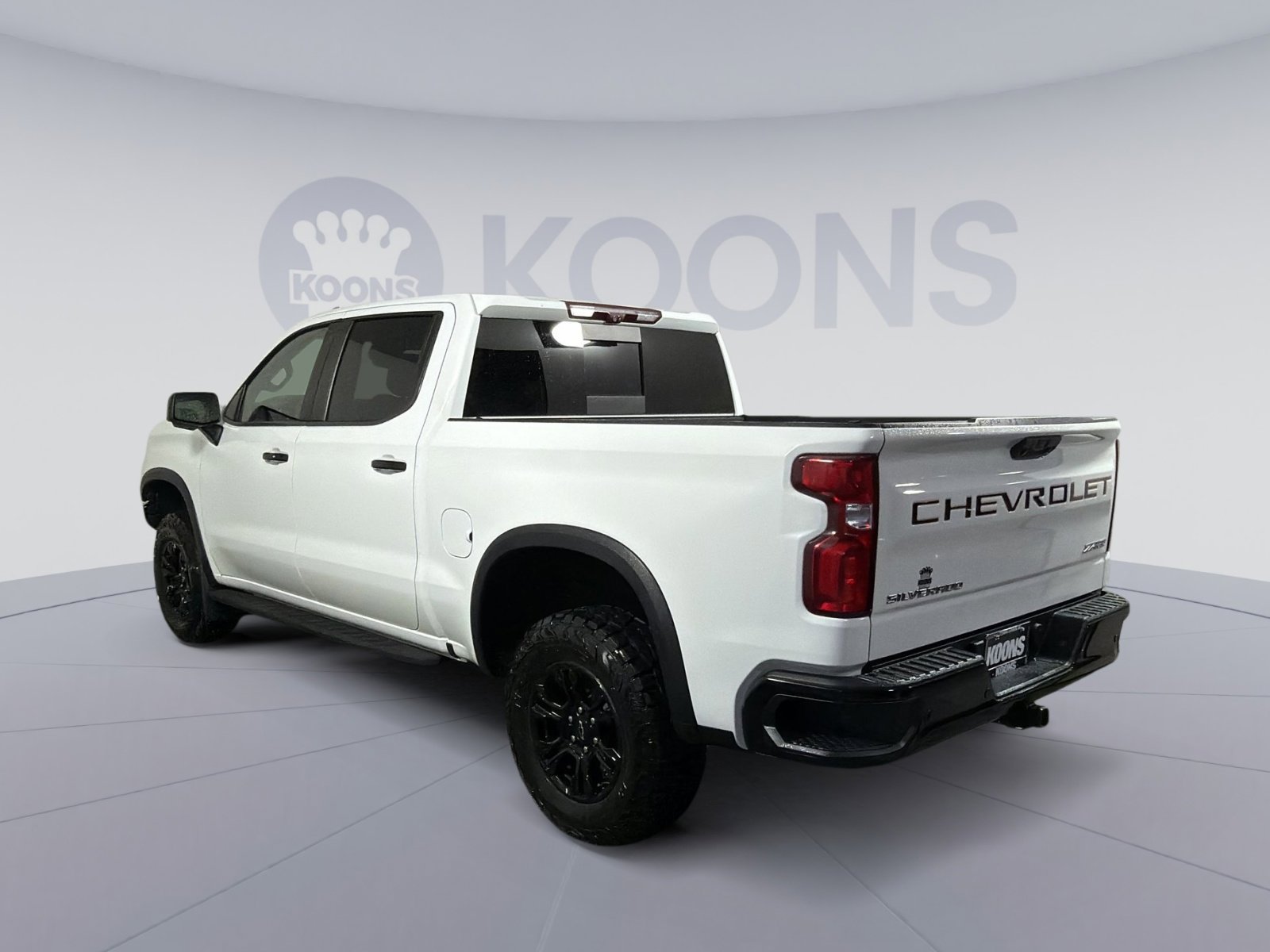 Used 2022 Chevrolet Silverado 1500 ZR2 w/ Technology Package image 4
