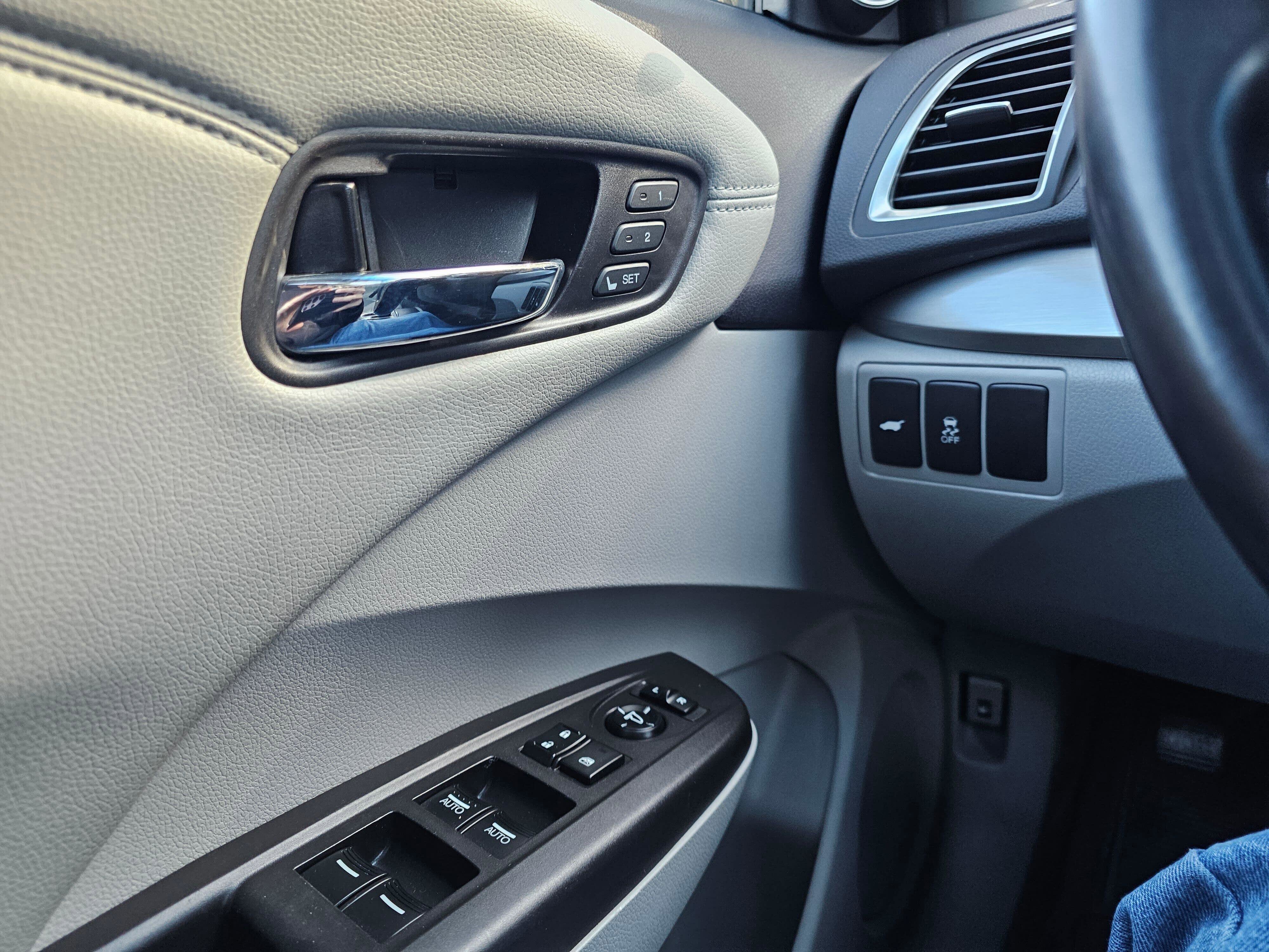 Used 2017 Acura RDX AWD w/ Technology Package image 31