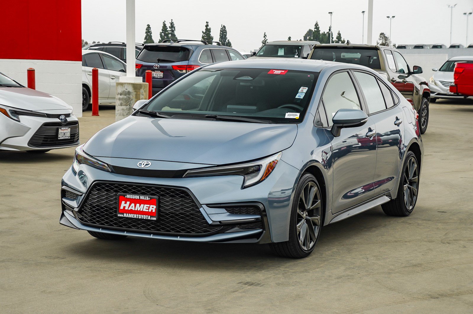 Certified 2026 Toyota Corolla SE FWD image 3