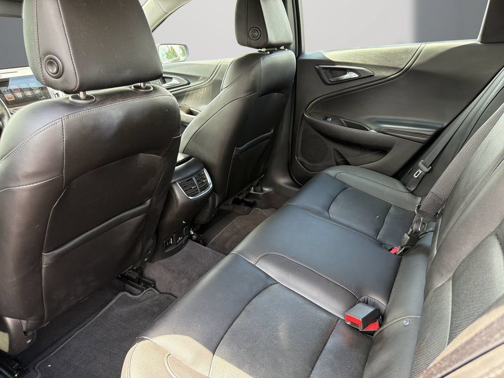 Used 2016 Chevrolet Malibu Premier w/ Driver Confidence Package II FWD image 13