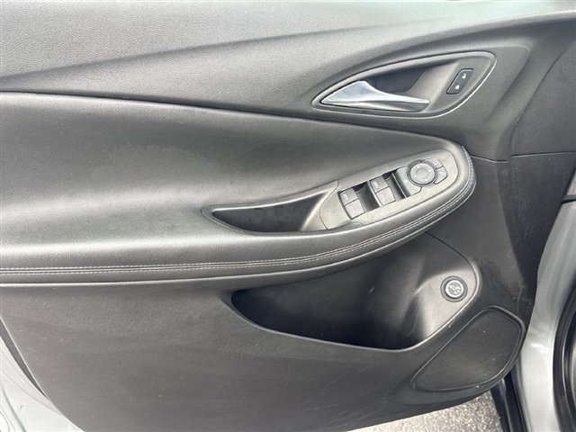 Certified 2023 Buick Encore GX Select AWD/4WD image 21