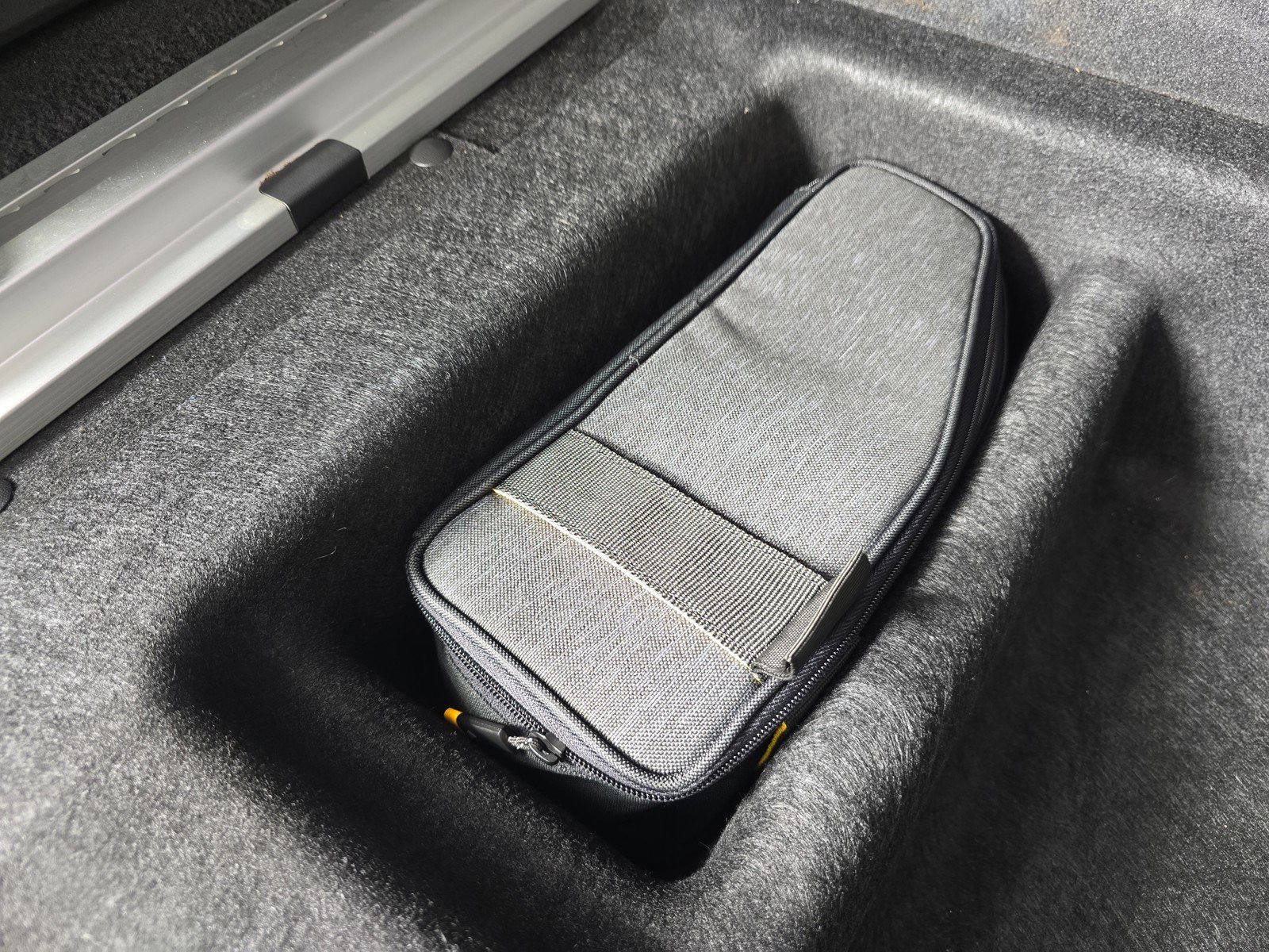 Used 2022 Rivian R1S Launch Edition image 34