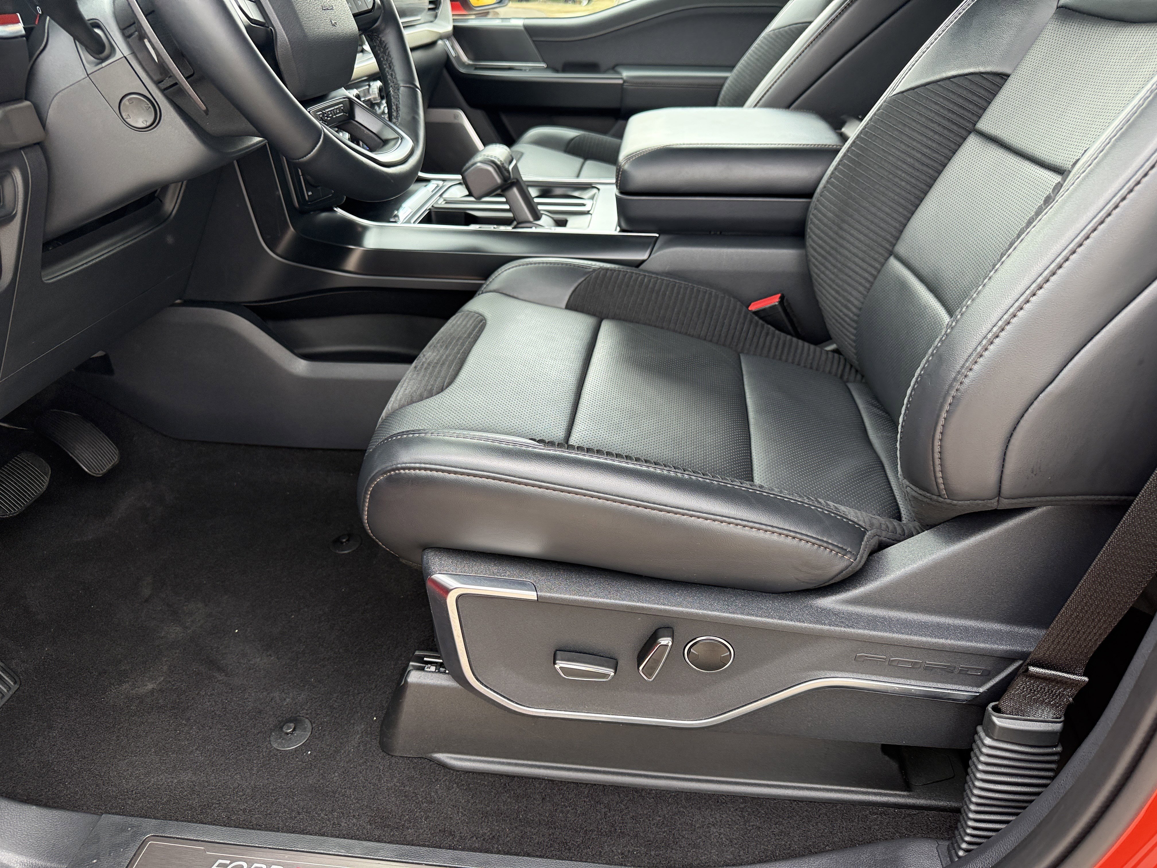 Used 2023 Ford F150 Raptor AWD/4WD image 9