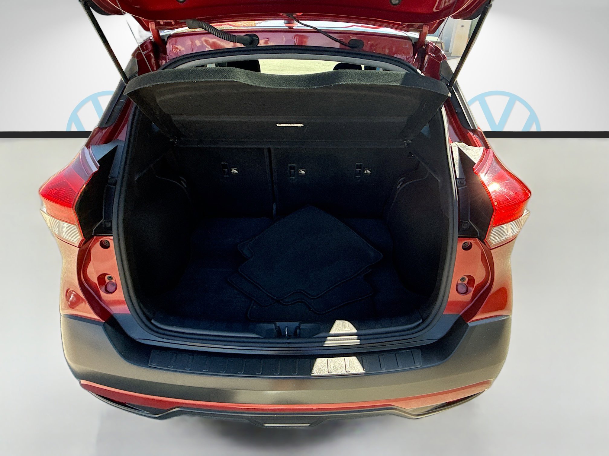 Used 2019 Nissan Kicks SR w/ Exterior Package image 25