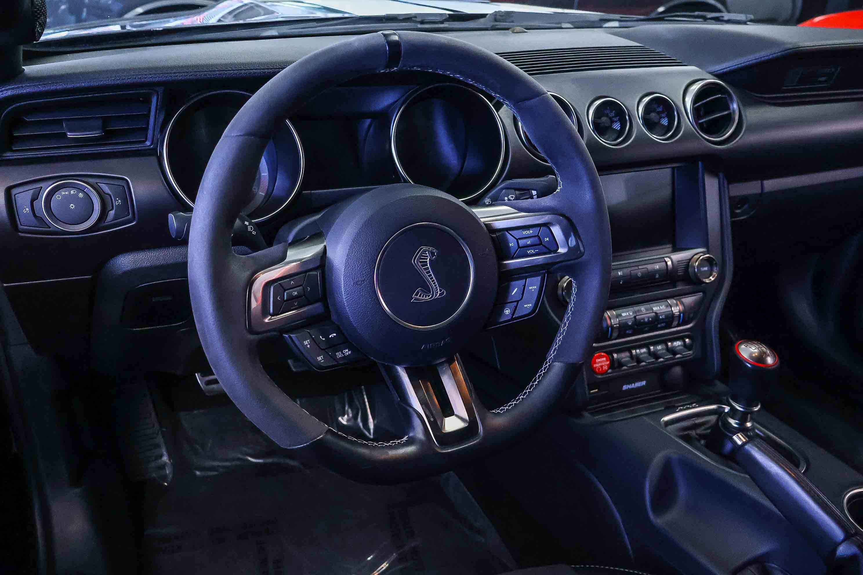 Used 2017 Ford Mustang Shelby GT350 image 3