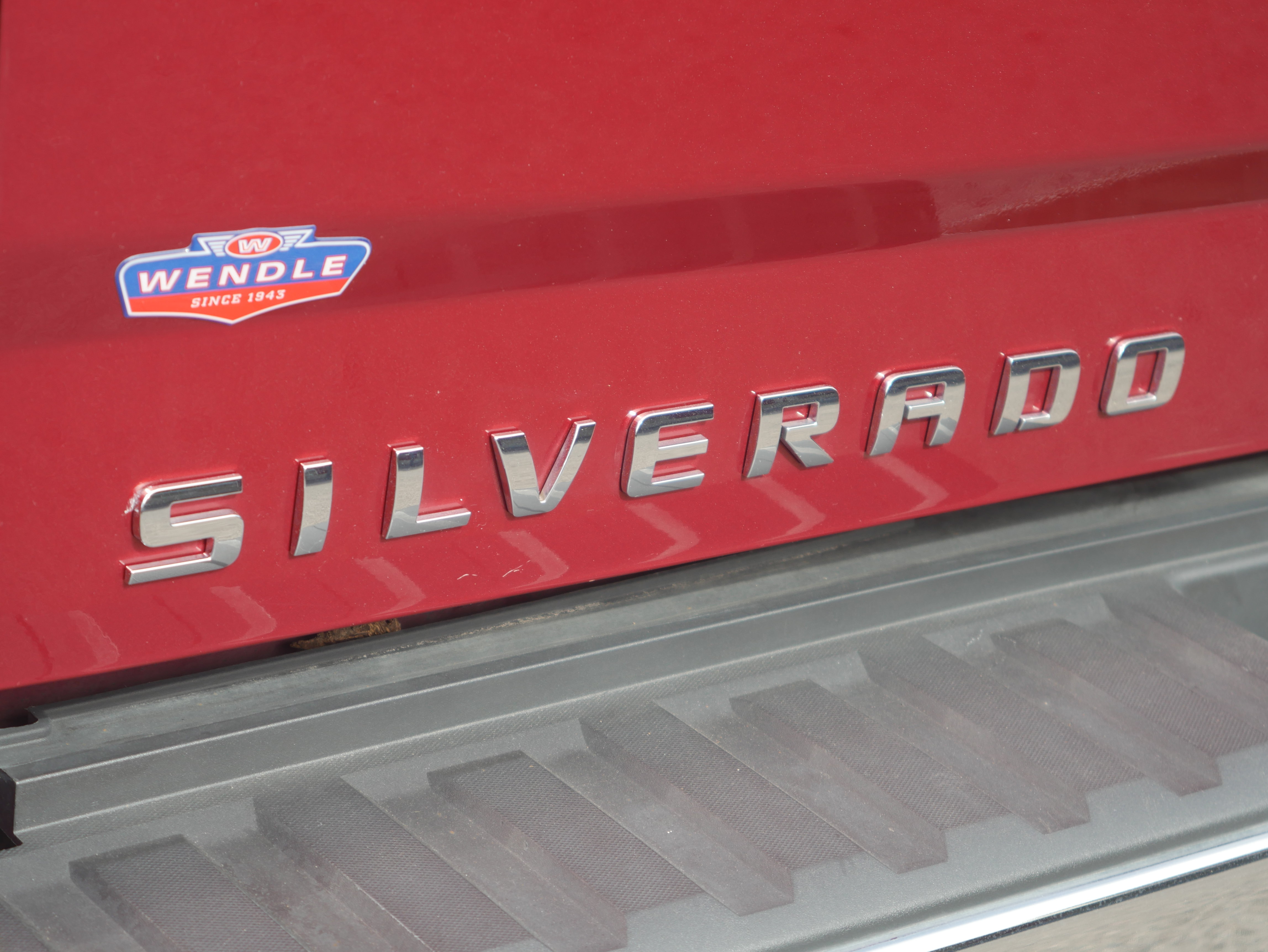 Used 2018 Chevrolet Silverado 1500 LTZ AWD/4WD image 12