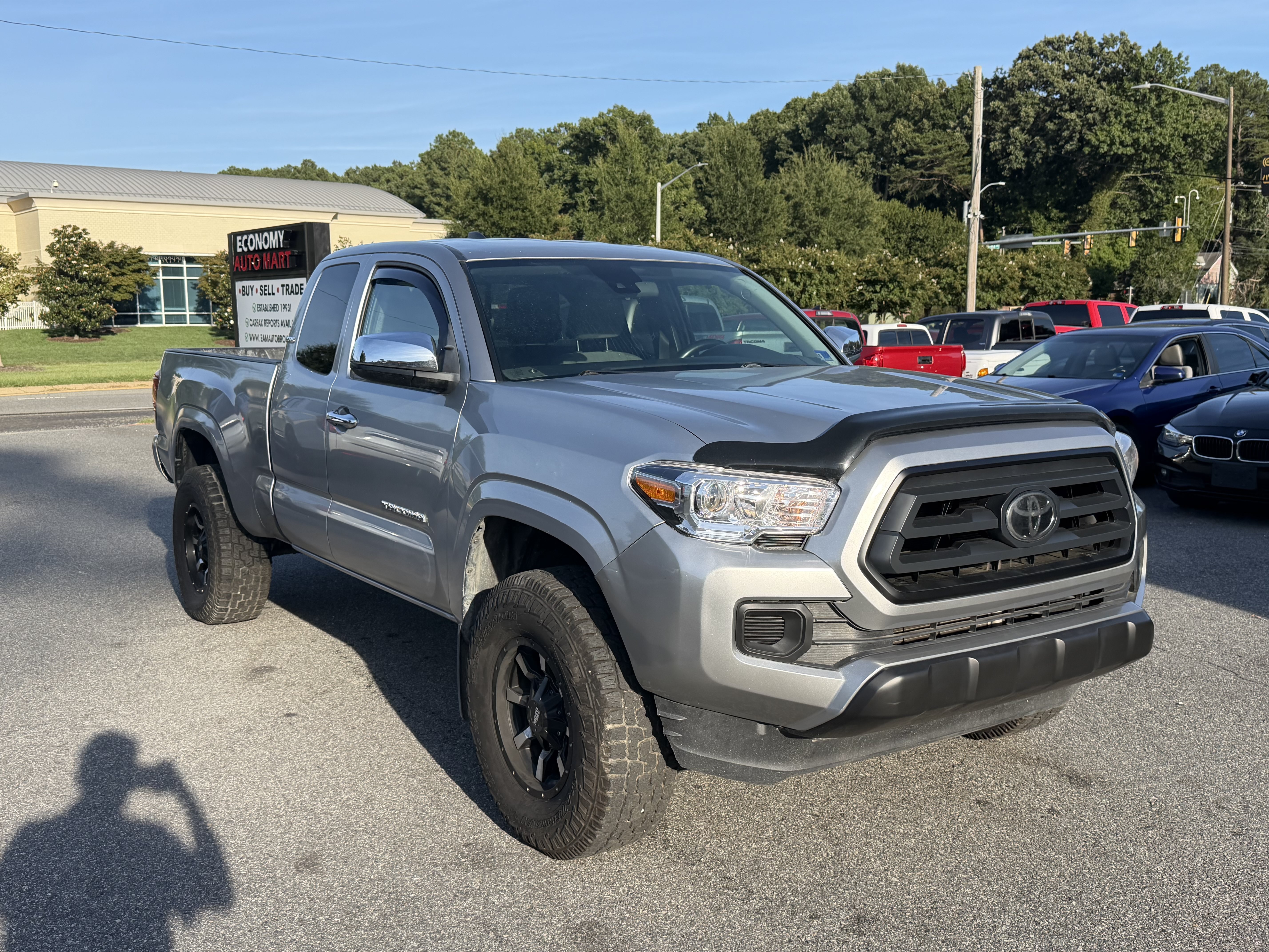 Used 2021 Toyota Tacoma SR w/ SR Convenience Package RWD image 3