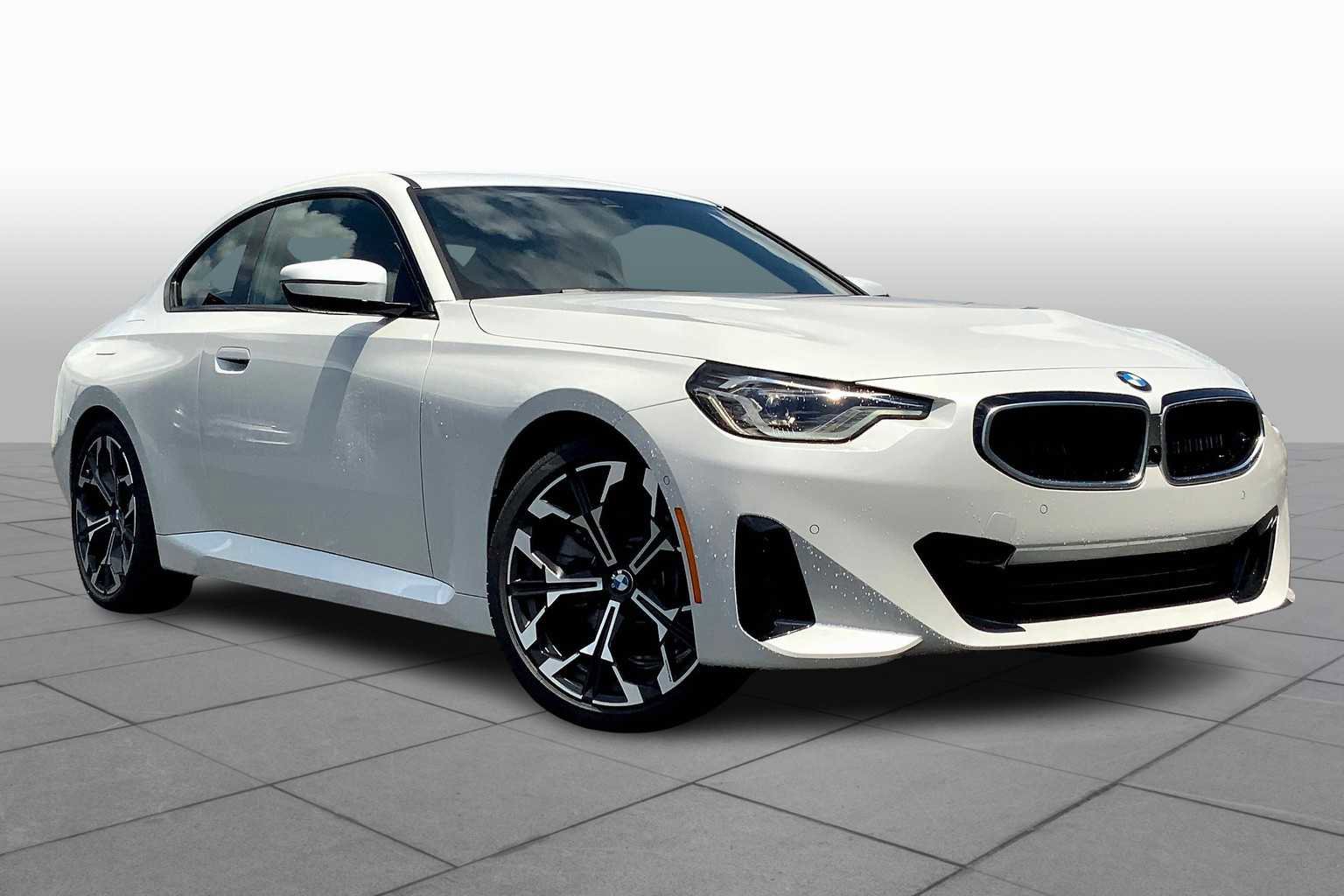 New 2025 BMW 230i Coupe w/ Premium Package RWD image 2
