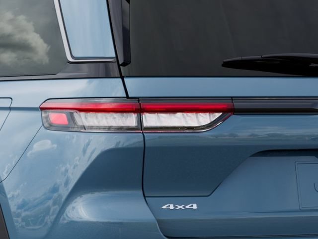 New 2026 Jeep Grand Cherokee Limited w/ Limited Altitude Package AWD/4WD image 9
