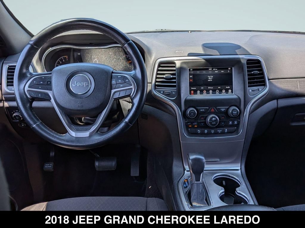 Used 2018 Jeep Grand Cherokee Laredo RWD image 13