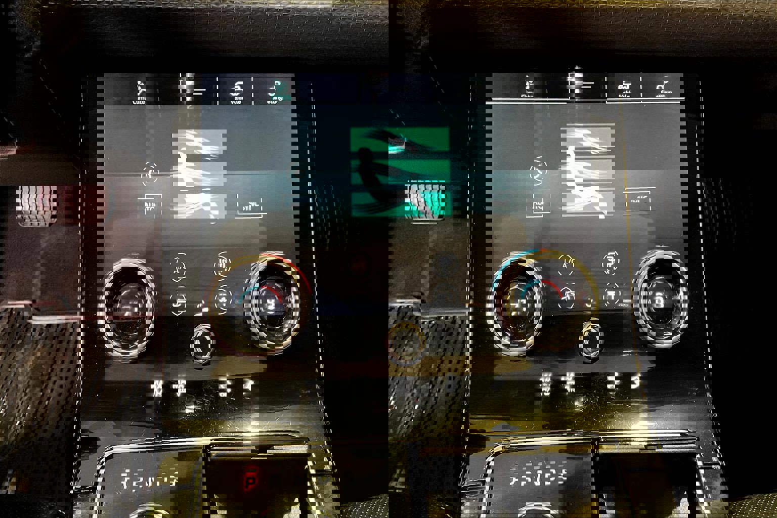 Used 2019 Land Rover Range Rover Velar S image 15