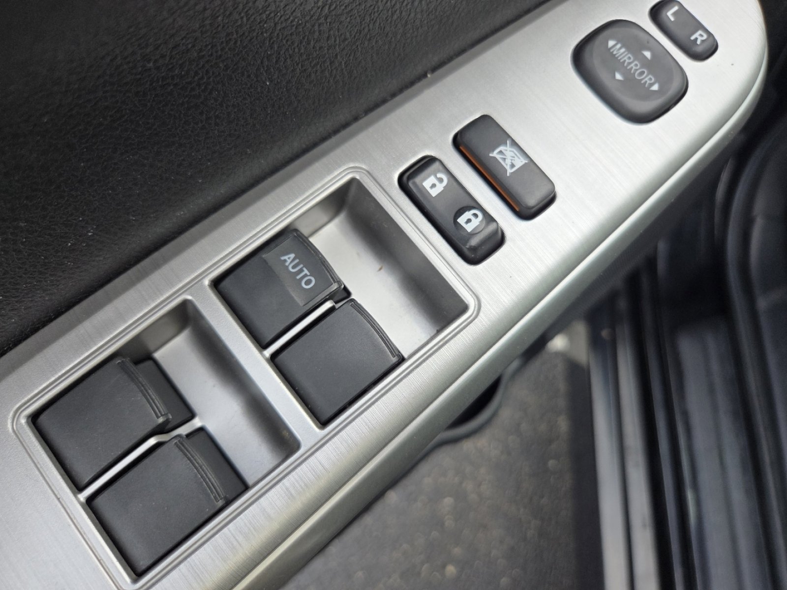 Used 2014 Toyota Camry SE image 22