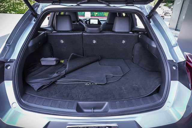 Certified 2025 Lexus UX 300h FWD w/ Accessory Package (Z2) image 21