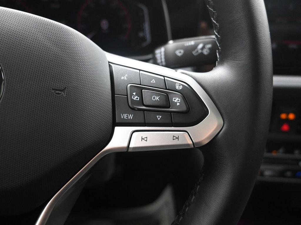 Used 2025 Volkswagen Jetta SEL image 22