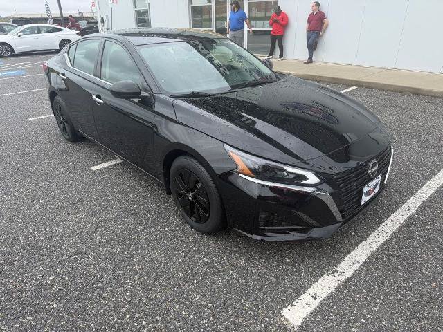 Used 2023 Nissan Altima 2.5 S FWD image 2