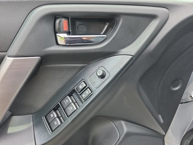 Used 2018 Subaru Forester 2.5i Limited w/ Popular Package #2 AWD/4WD image 10