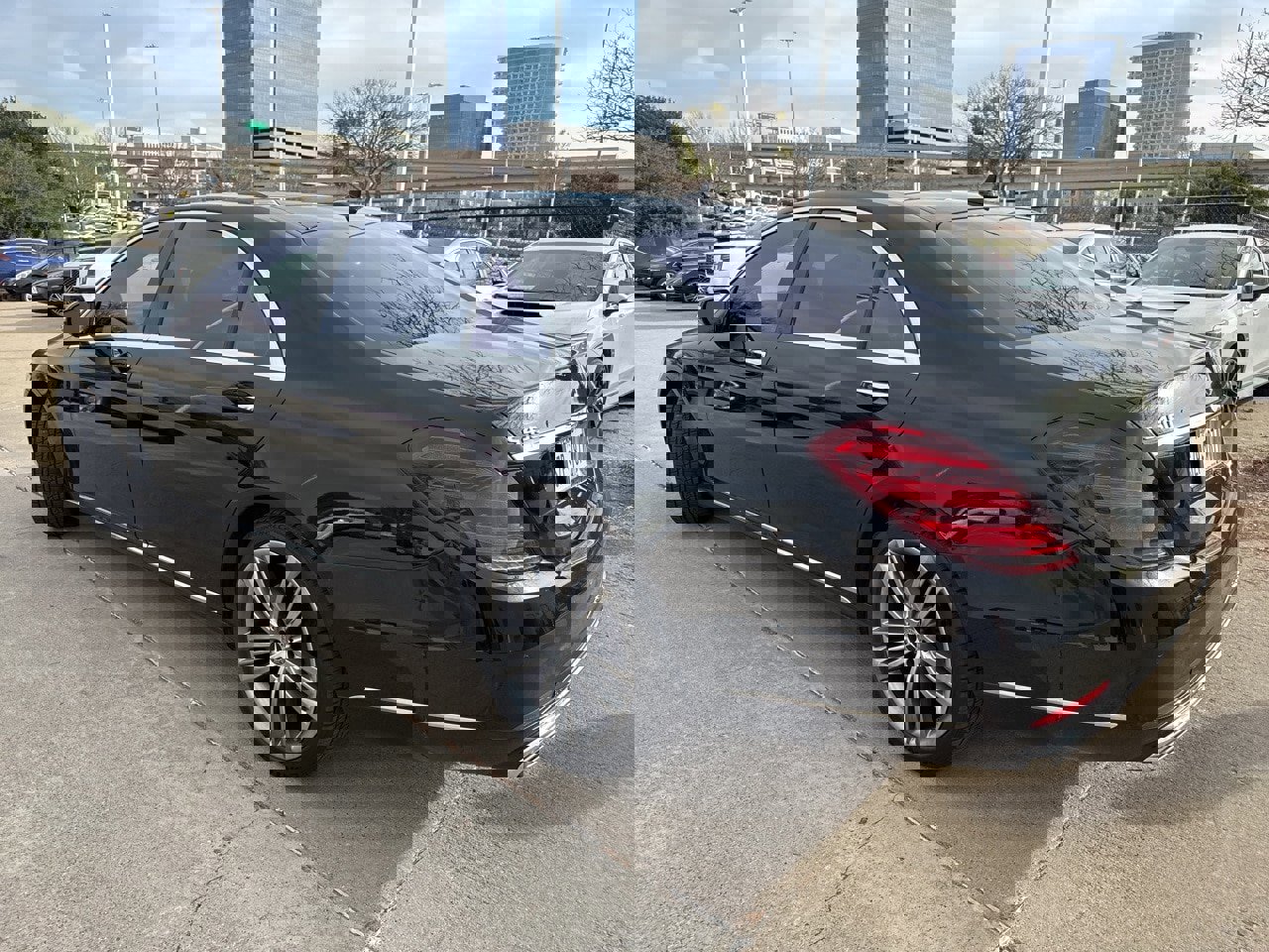 Used 2020 Mercedes-Benz S 450 Sedan image 4