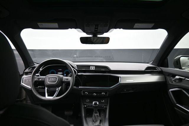 Used 2025 Audi Q3 2.0T Premium AWD/4WD image 29