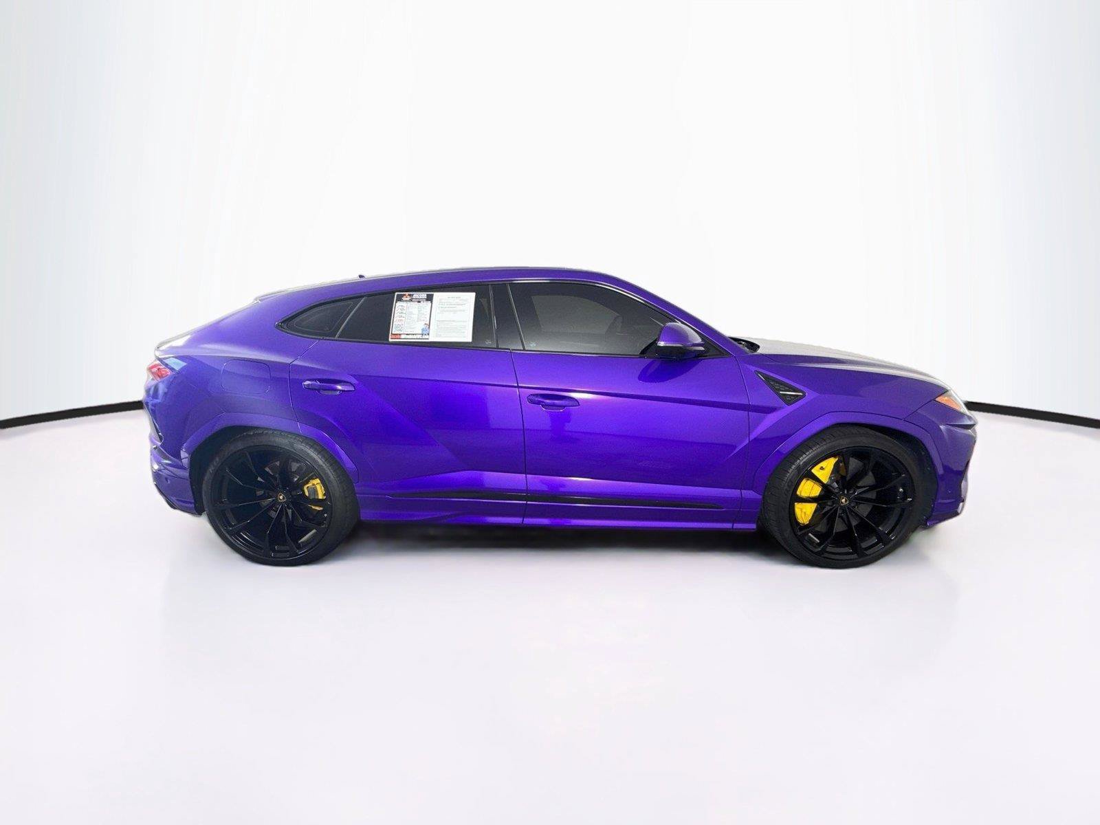 Used 2020 Lamborghini Urus AWD/4WD image 6