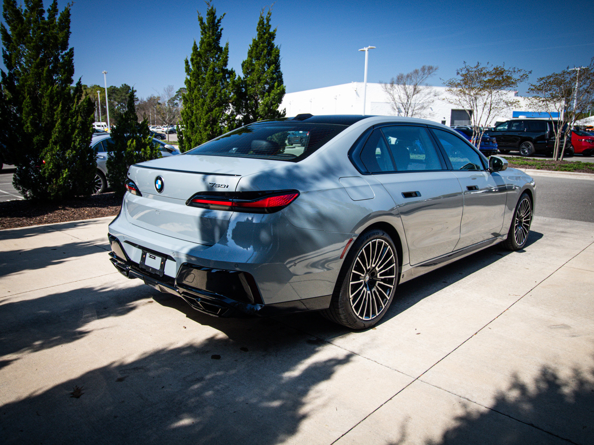 Used 2026 BMW 760i xDrive w/ Executive Package image 10