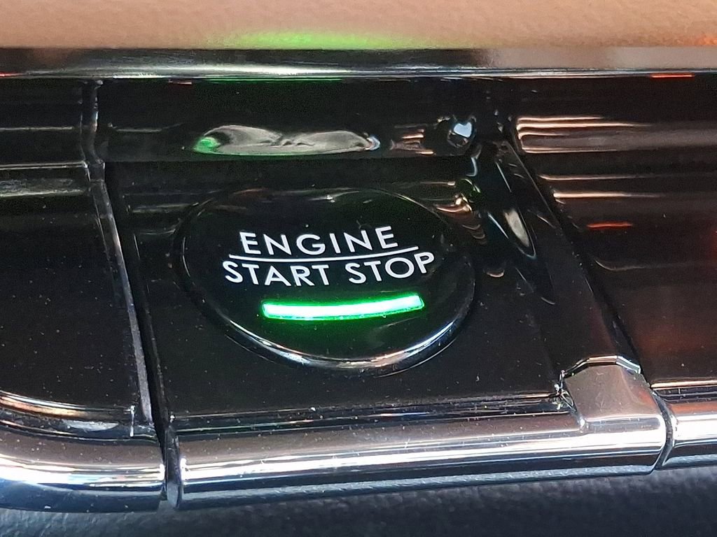 Certified 2022 Lincoln Nautilus Reserve image 24