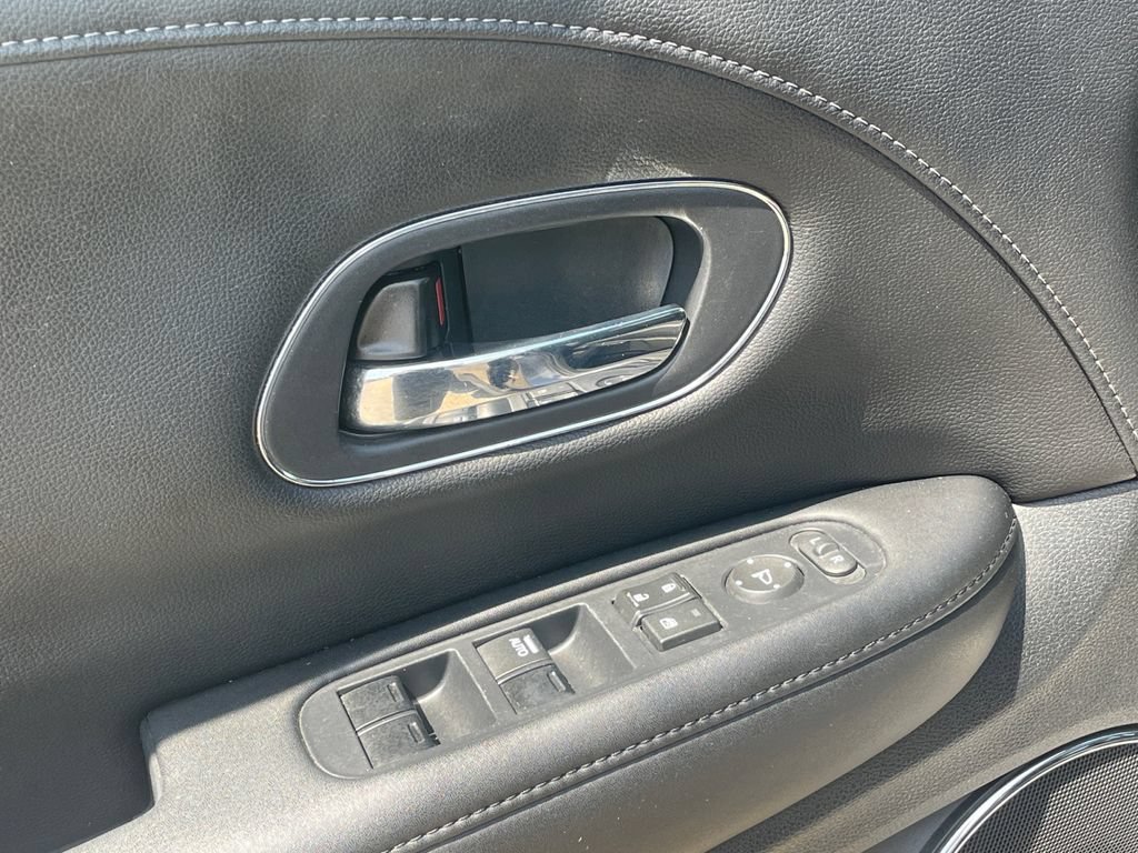Used 2017 Honda HR-V EX-L image 21
