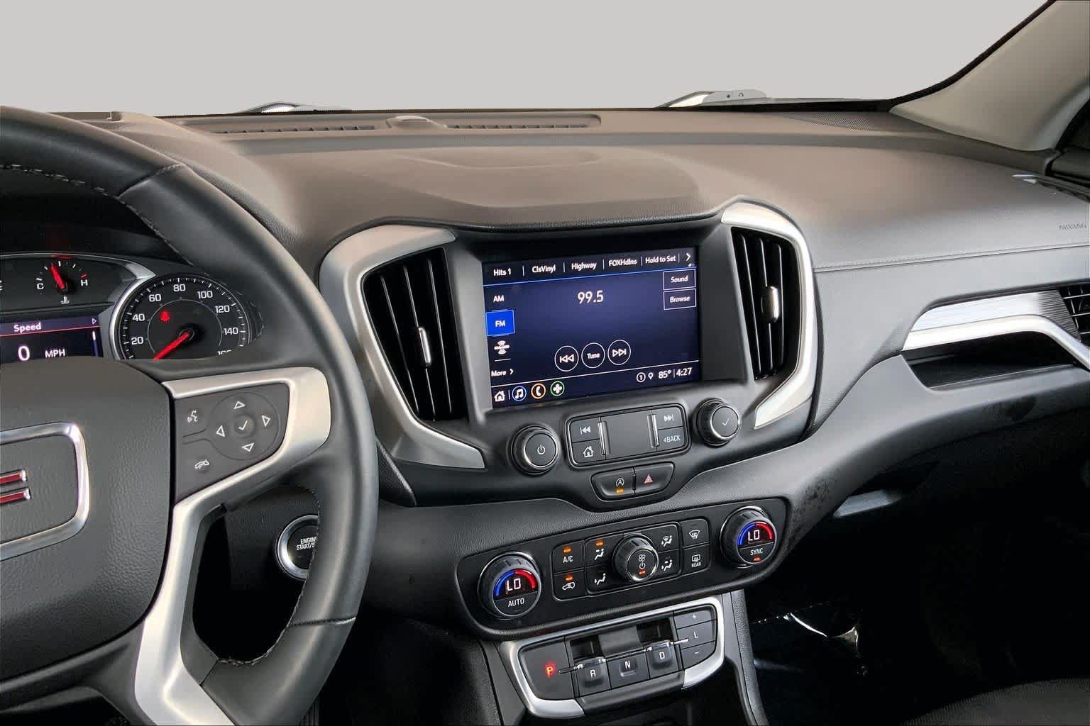 Used 2023 GMC Terrain SLT w/ Tech Package FWD image 7