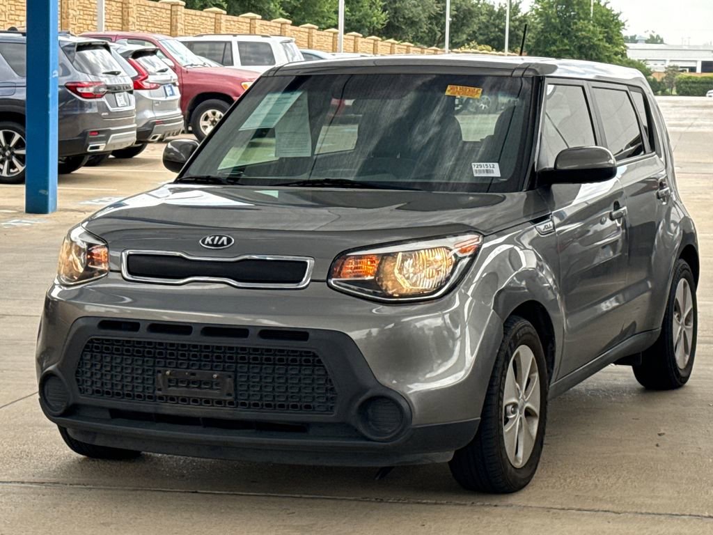 Used 2016 Kia Soul FWD image 2
