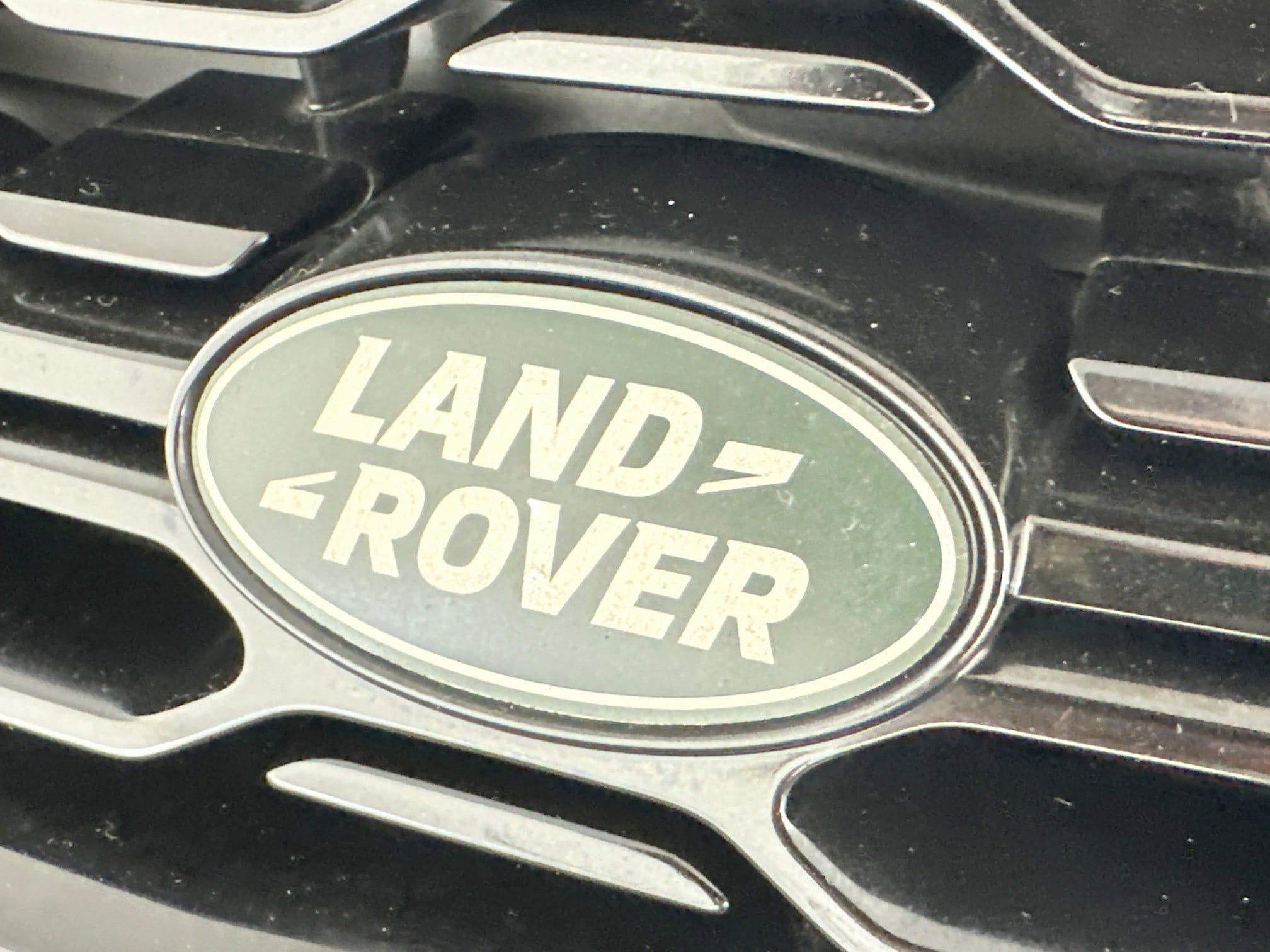 Used 2023 Land Rover Discovery Sport SE R-Dynamic image 34
