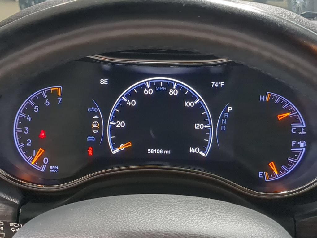 Used 2020 Jeep Grand Cherokee Limited w/ Premium Lighting Group AWD/4WD image 37