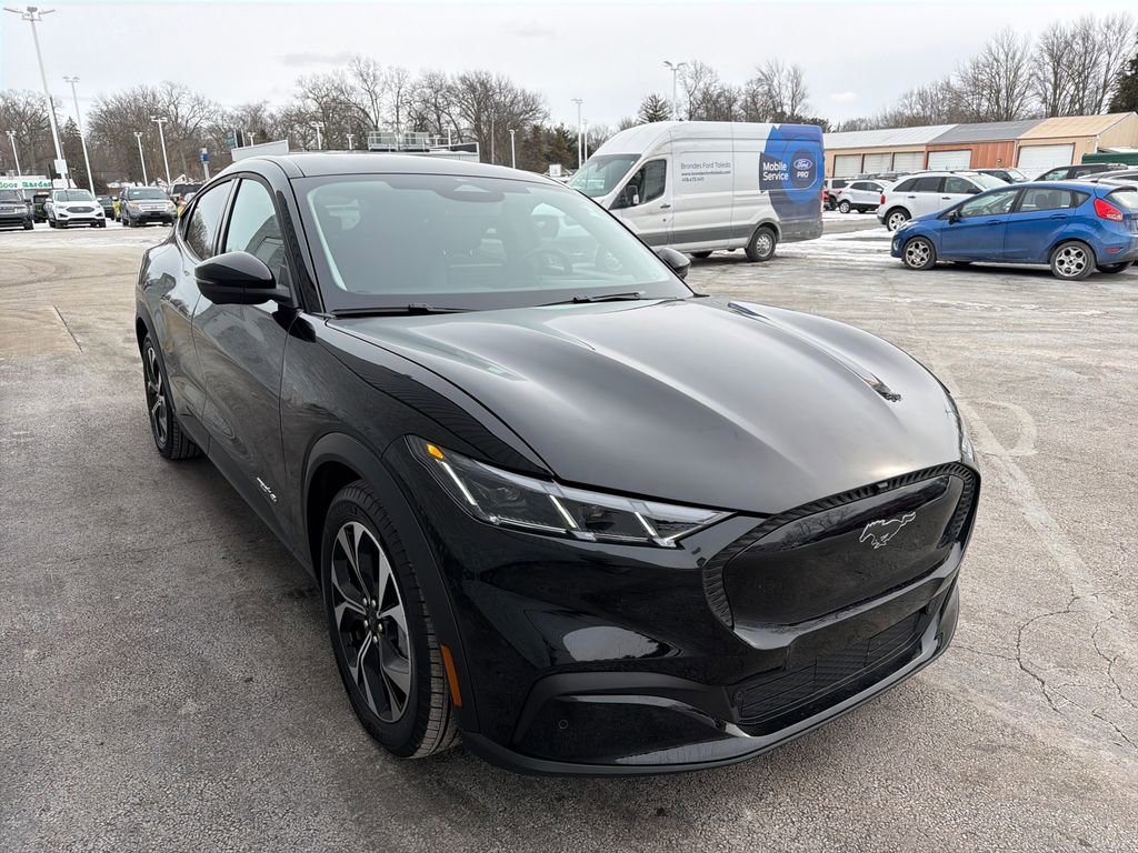 Used 2025 Ford Mustang Mach-E Select image 7
