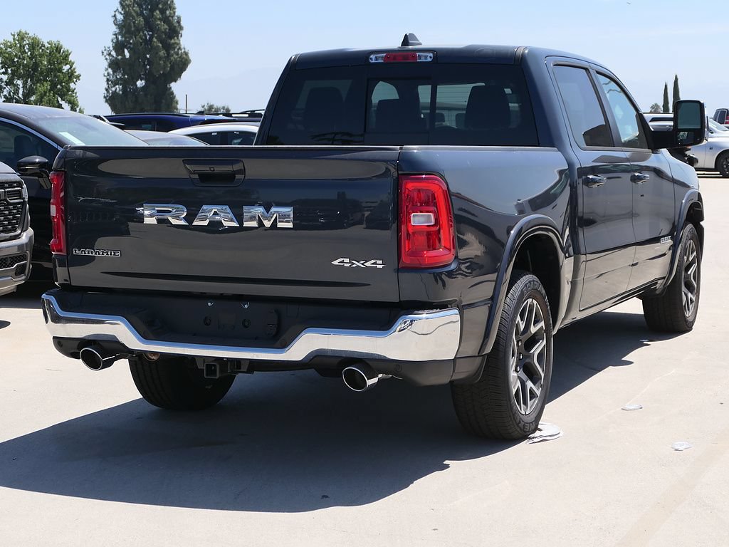 New 2026 RAM 1500 Laramie AWD/4WD image 3