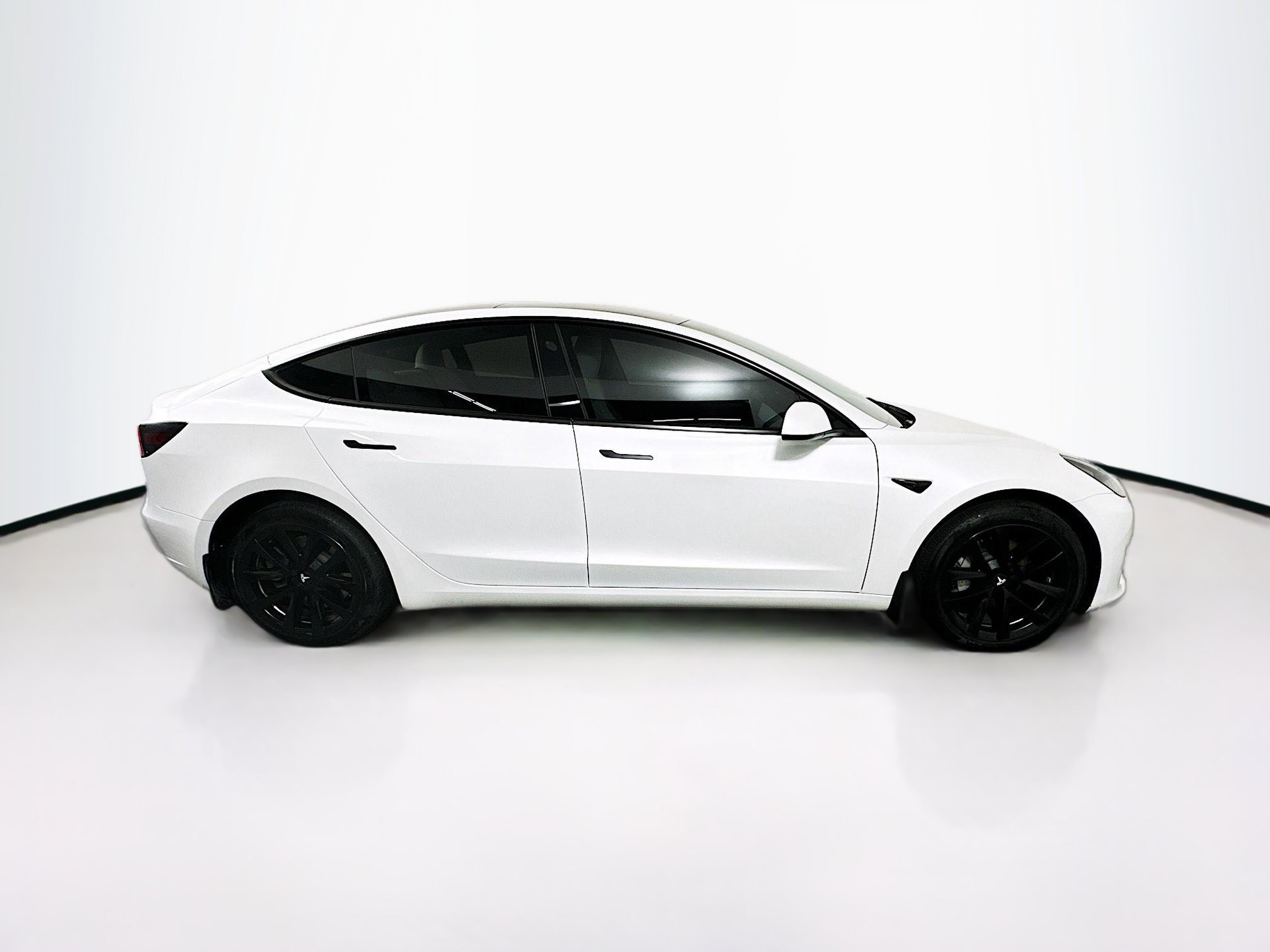 Used 2023 Tesla Model 3 Standard Range RWD image 10
