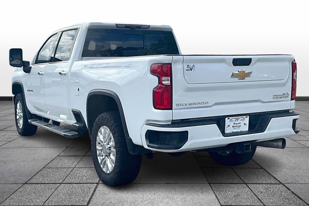 Used 2022 Chevrolet Silverado 2500 High Country image 12