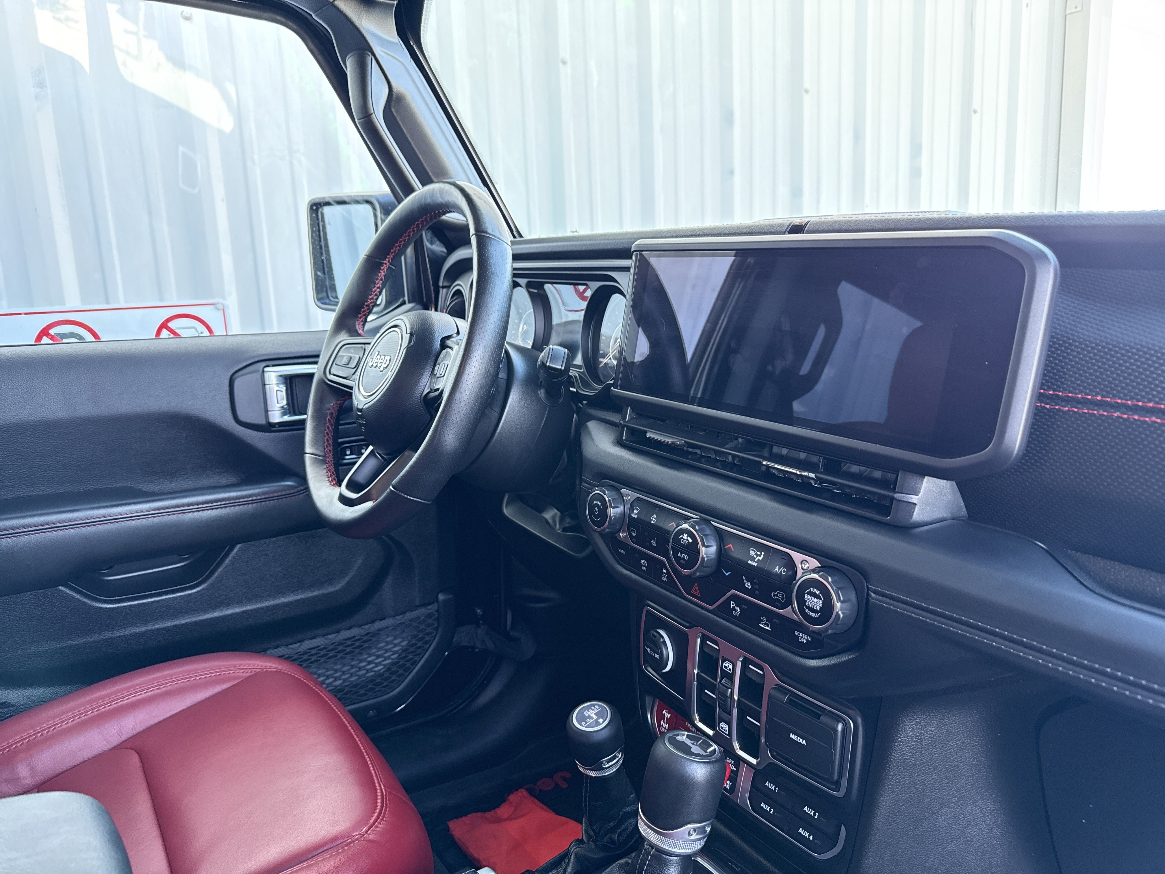 Used 2024 Jeep Wrangler Rubicon 392 image 60