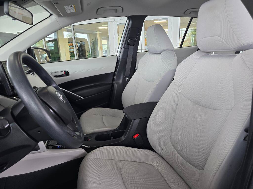 Used 2024 Toyota Corolla Cross L AWD/4WD image 19
