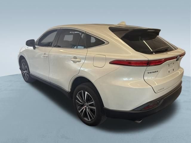 Used 2021 Toyota Venza LE AWD/4WD image 17