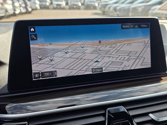 Used 2020 BMW 530e w/ Premium Package image 28